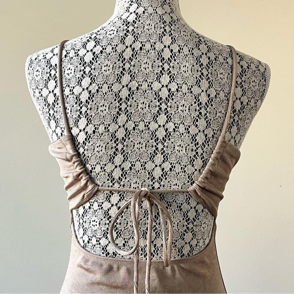 White Fox Cutout Back Mini Dress Size M - Picture 9 of 14